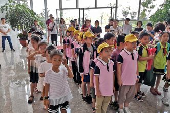 2019年7月7日鑒湖街道中心小學(xué)向陽小隊(duì)暑期社會實(shí)踐